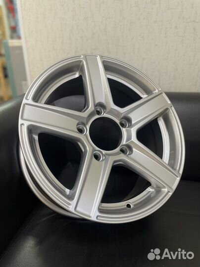 Литые диски R16 на Ниву