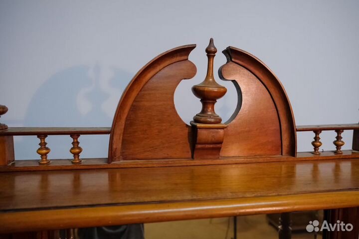 Антикварный полушкаф 1890-х гг