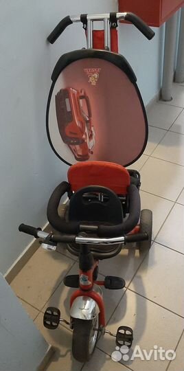 Трехколесный велосипед с ручкой для детей