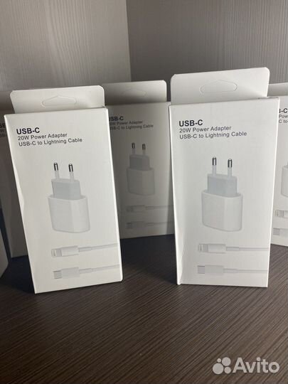 Зарядное устройство на iPhone 20w