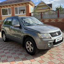 Suzuki Grand Vitara 2.0 MT, 2008, 260 000 км, с пробегом, цена 900 000 руб.