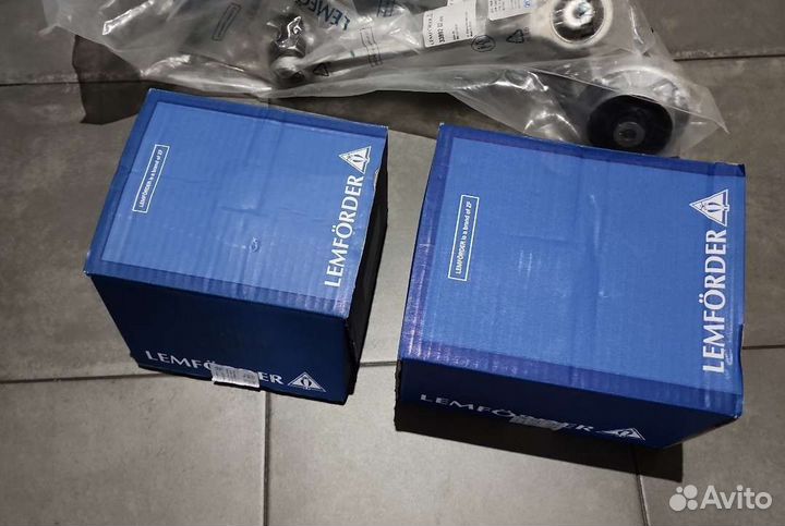 Подушка двигателя опора Audi A4 A5 A6 А7 q5 a8