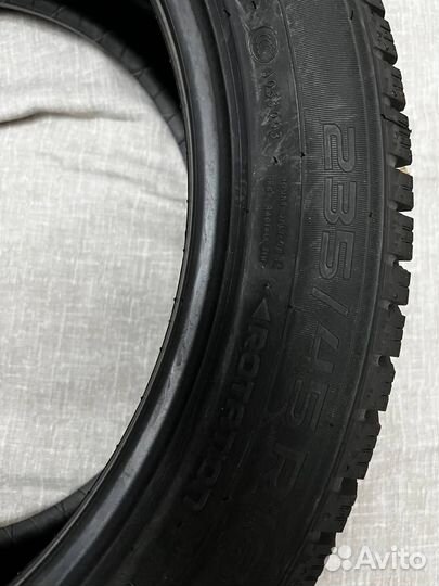 Nokian Tyres Hakkapeliitta R5 235/45 R18 98T