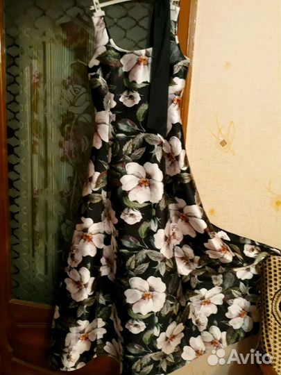 Платье шикарное