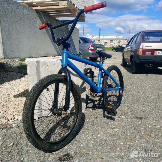 Трюковой велосипед bmx