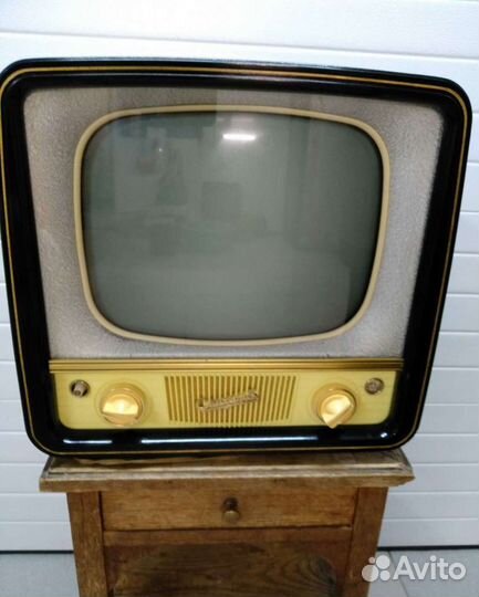 Телевизор ламповый СССР 