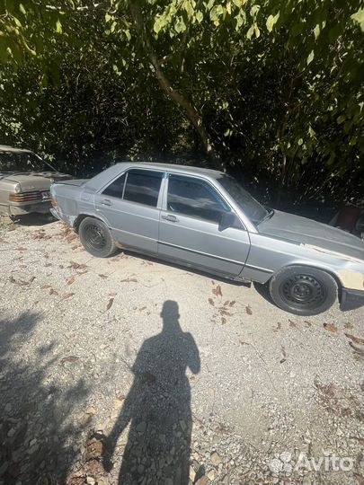 Продаёться мерседес бенс на запчасти