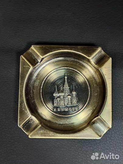 Пепельница Кремль квадратная 7,2 х 7,2 см метал