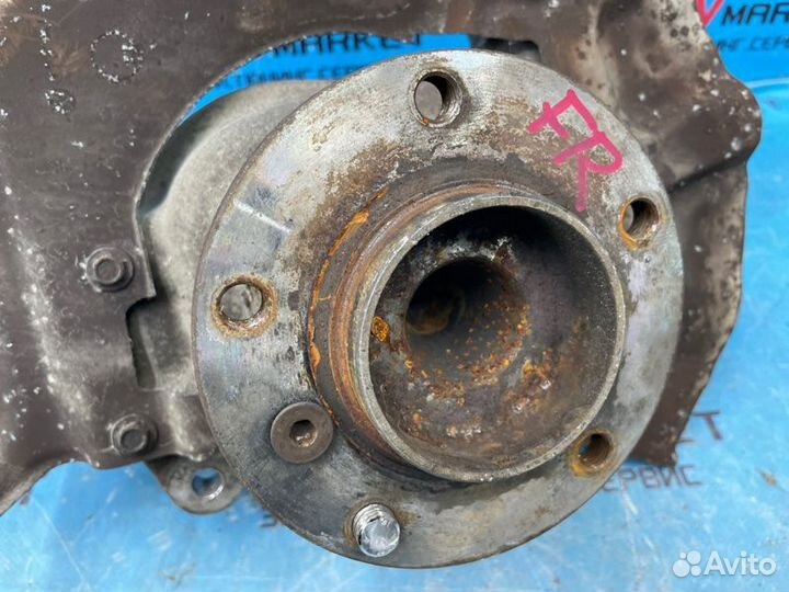 Ступица передняя правая Bmw 5-Series E60 M54B30