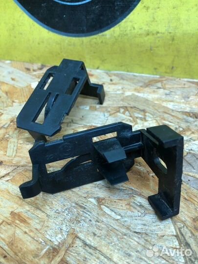 Кронштейн заднего бампера Bmw X5 E53 N62 4.8I 2005