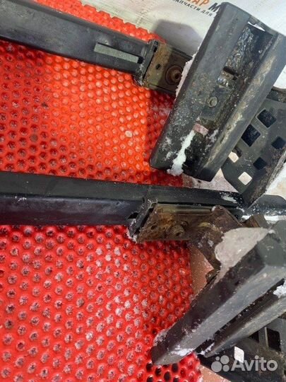 Рейлинги на крышу Ford Focus 1 1.6 2004