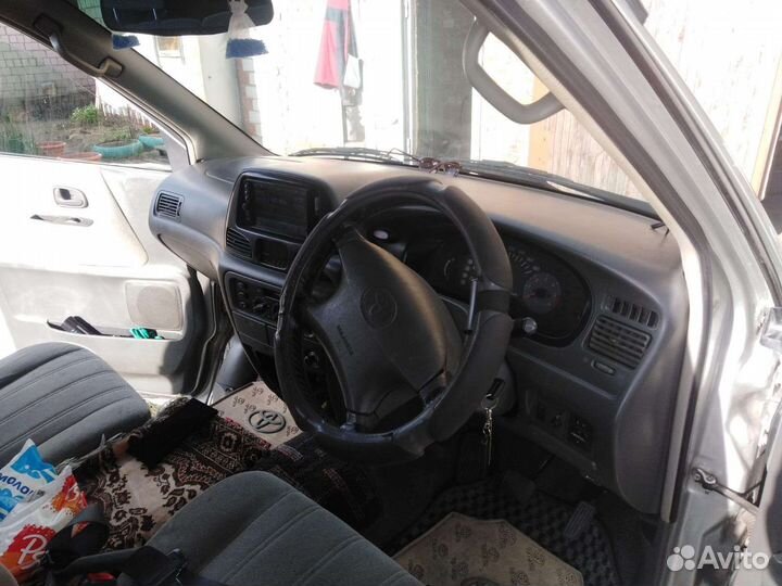 Toyota Town Ace Noah 2.2 AT, 1999, 278 000 км
