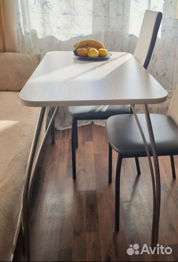 Стол обеденный новый