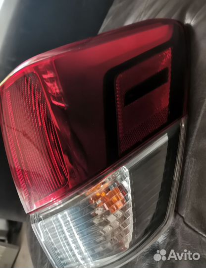 Subaru forester 5 sk 2018 фонарь задний правый LED