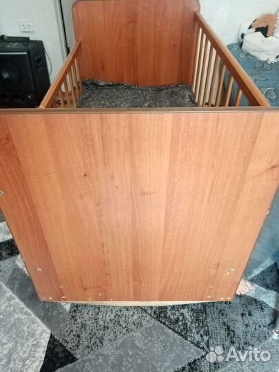Детская кроватка