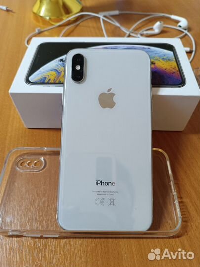 Телефон iPhone Xs