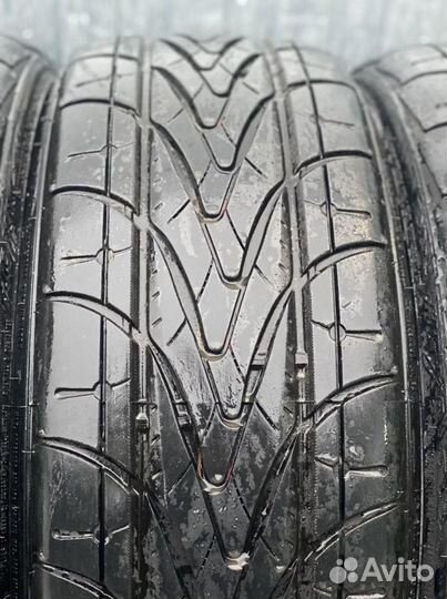 Forceum Hexa 235/30 R20 88Y