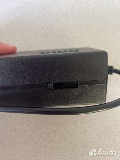 Универсальное зарядное устройство для ноутбука