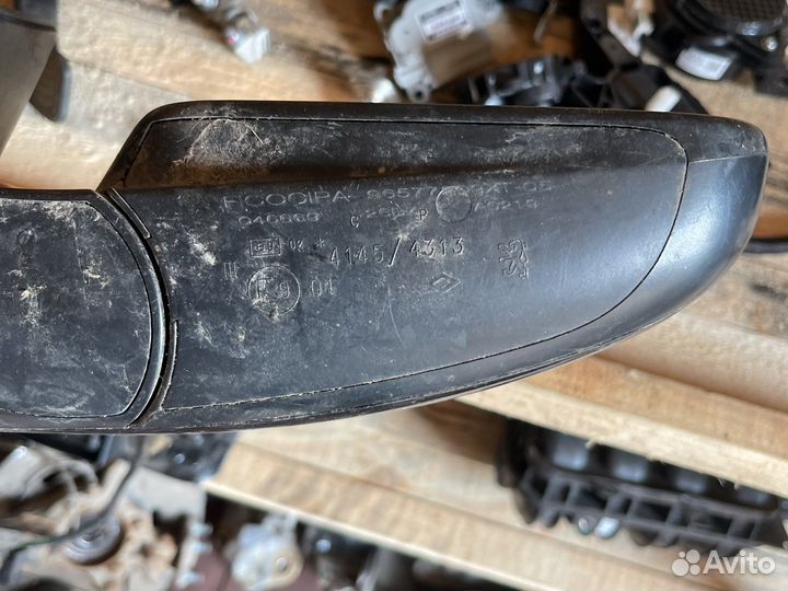 Зеркало боковое правое peugeot 407