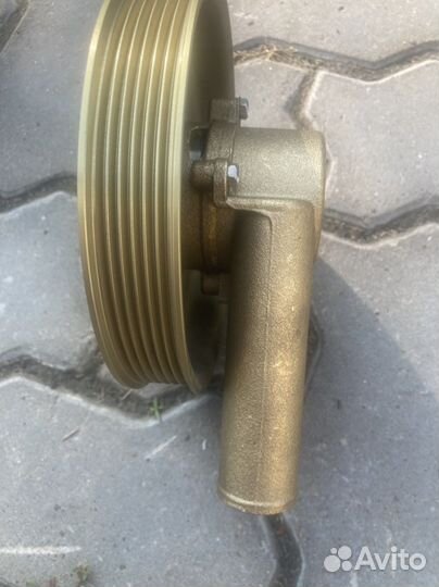 Помпа вольво пента 4.3
