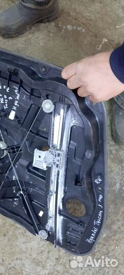 Hyundai tucson 3 стеклоподъемник передний правый