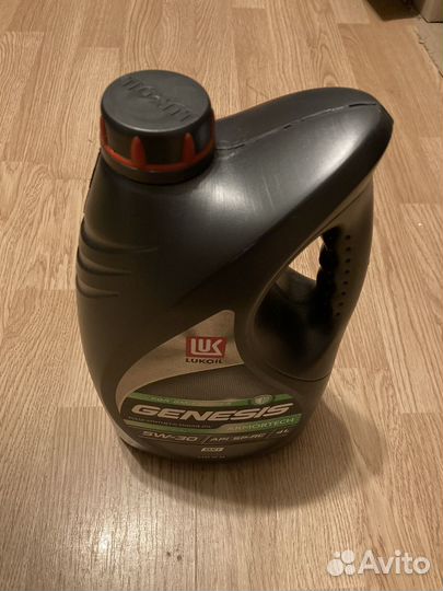 Lukoil genesis armortech 5w 30 dx1