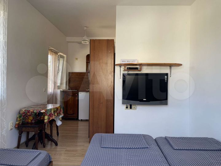 Дом 16 м² на участке 12,5 сот.