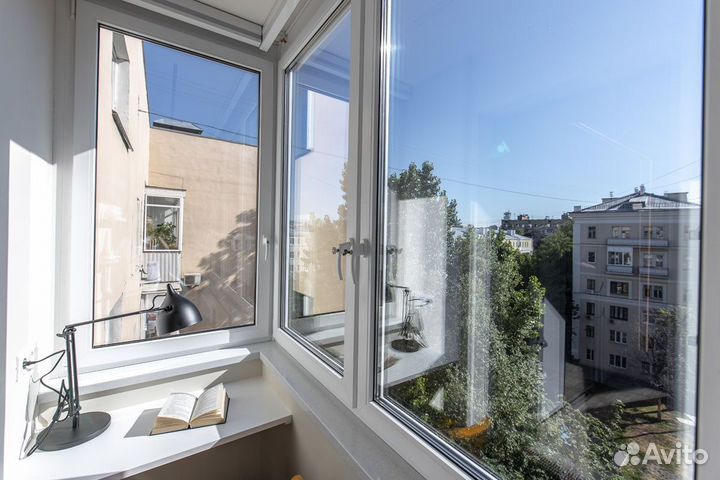 Теплое остекление П-образного балкона