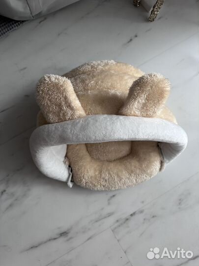 Лежанка для кошки или маленькой собачки