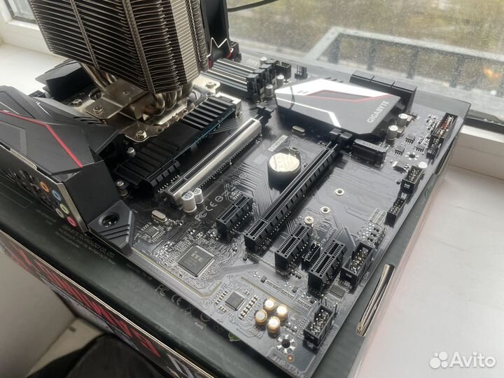 Intel Core i5 9600K + Gigabyte Z390 Gaming X