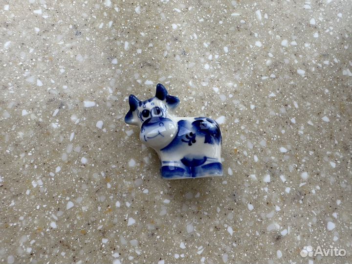 Фигурка корова кжель