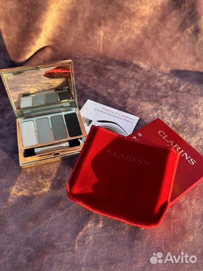 Тени для век clarins