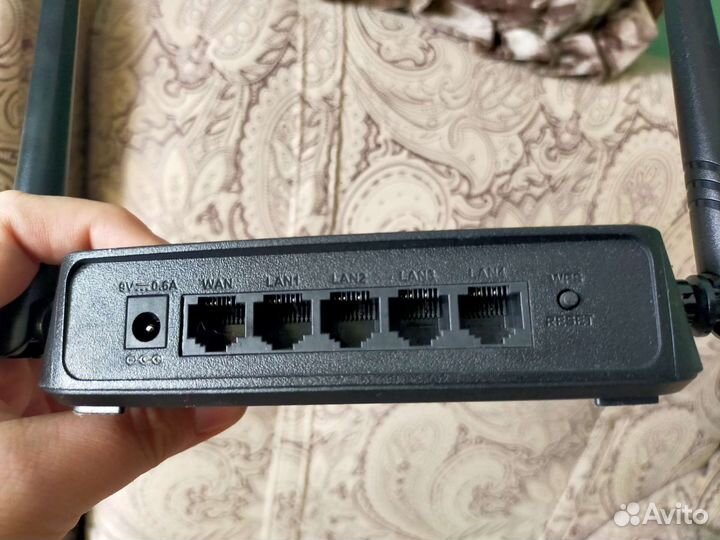 Wifi роутер D link - 615