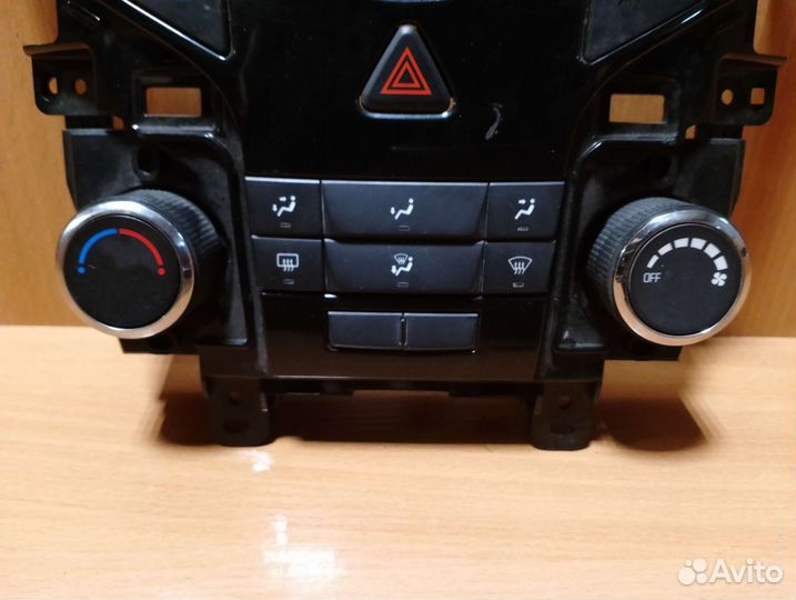 Блок управления климатом Chevrolet Cruze 6205