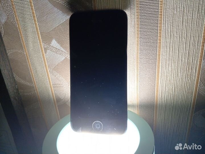 iPhone 4S, 8 ГБ