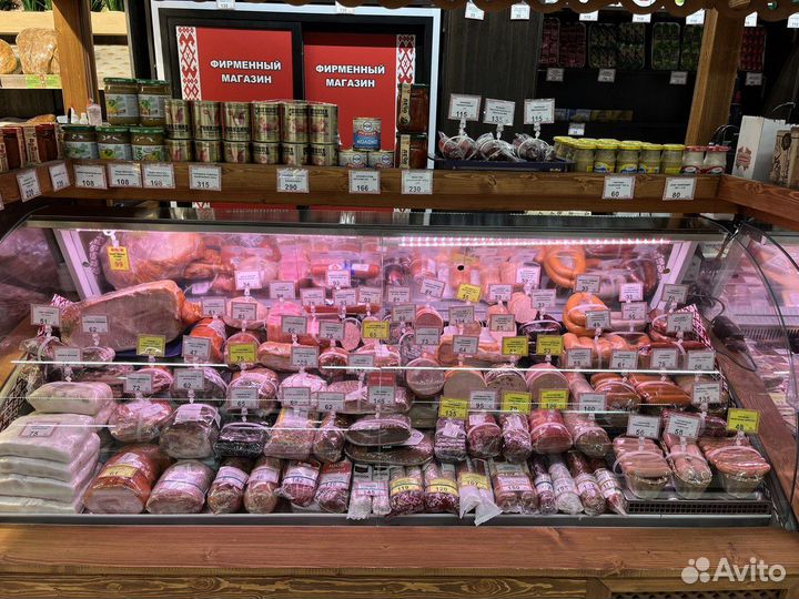 Продавец сыров и колбас