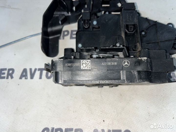 Замок боковой двери передний правый Mercedes-Benz