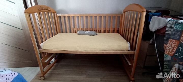 Детская кроватка