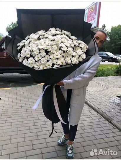 Букет гигант из хризантем ромашка доставка