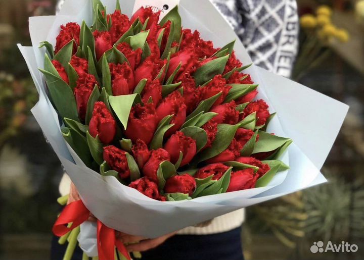 Букет красных тюльпанов 15 21 25 31 51