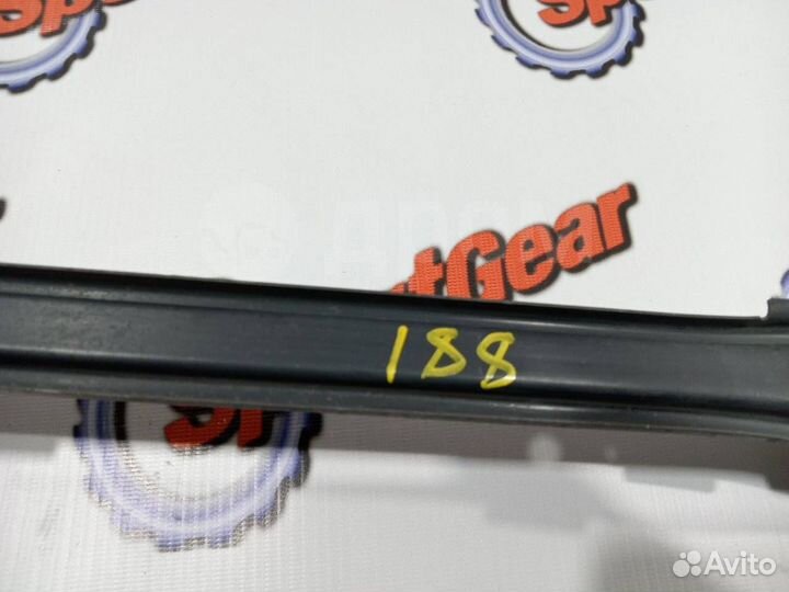 Планка телевизора Toyota Prius ZVW30 2zrfxe №188