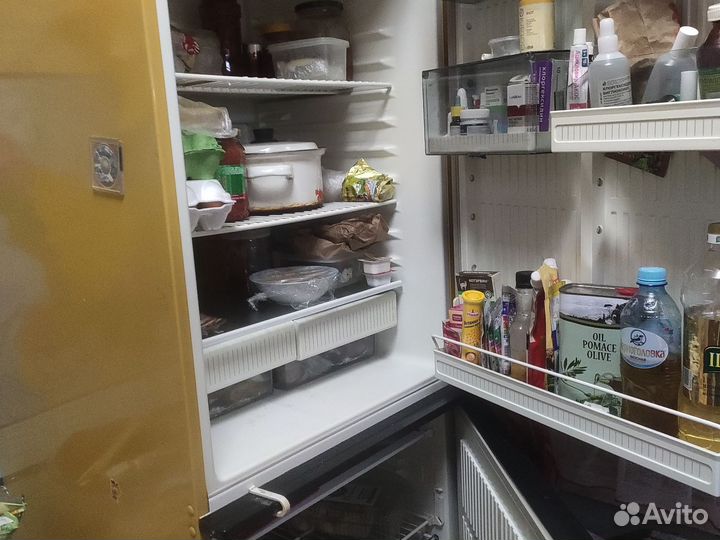 Холодильник б/у.Vestfrost