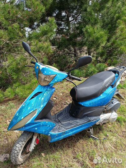 Скутер Vento Corsa