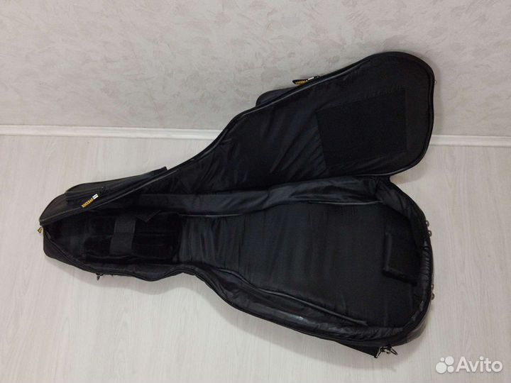 Чехол на гитару