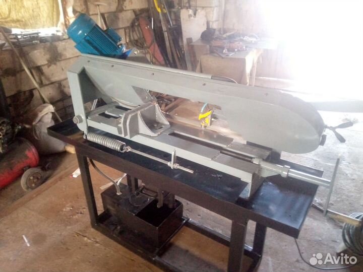 Ленточная пила по металлу станок