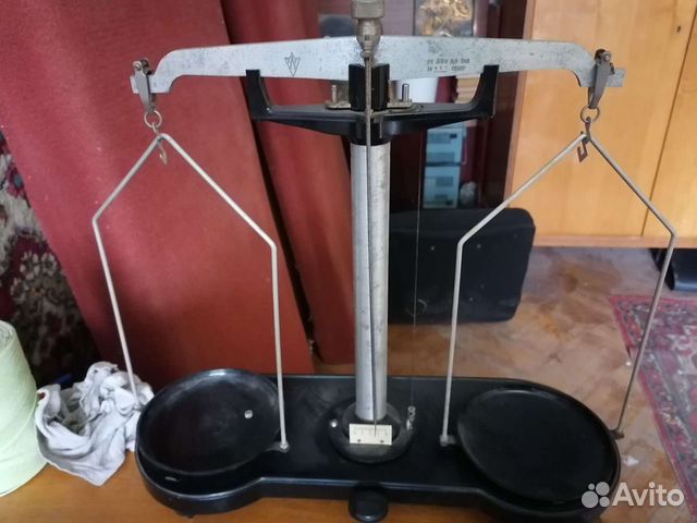 Весы лабораторные