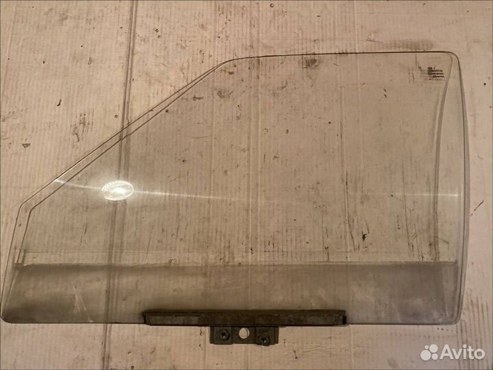 Стекло двери переднее левое LADA 2114