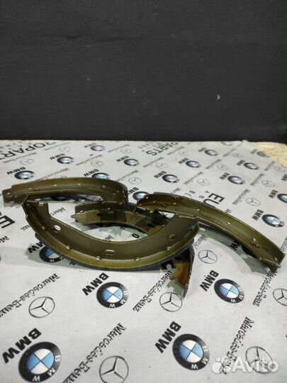 Тормозные колодки ручника заднее Bmw 3-Series E34