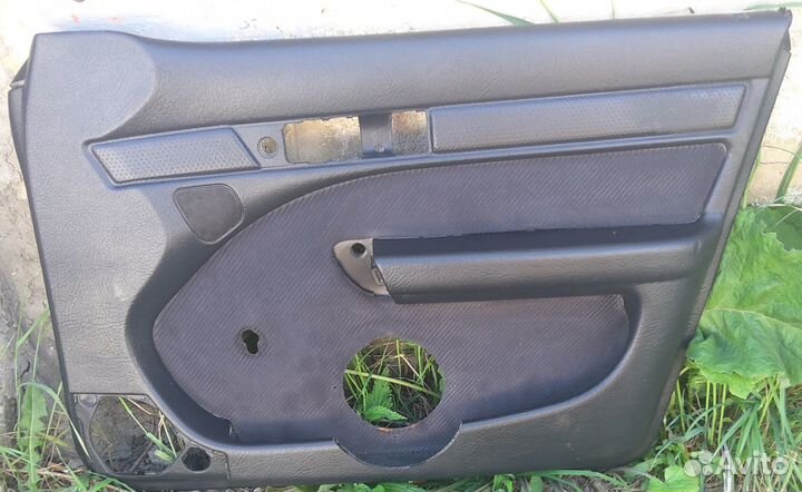 Дверные карты Audi 100/A6 C4 передние 2шт лев+прав