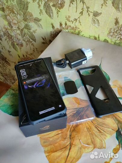 ASUS ROG Phone 7, 12/256 ГБ